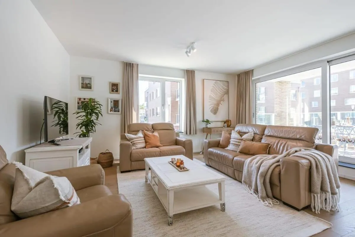 Huswell - A Luminous Apartment Near The Marina Ostende