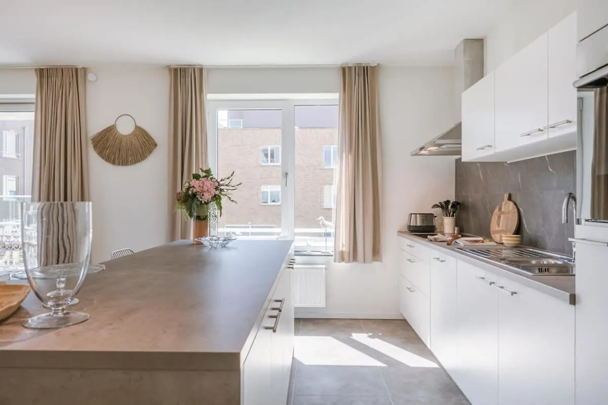 Huswell - A Luminous Apartment Near The Marina Ostende