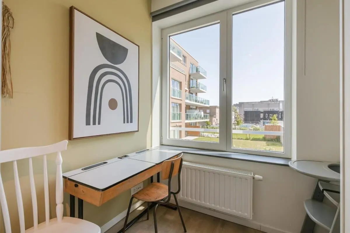 Huswell - A Luminous Apartment Near The Marina Ostende
