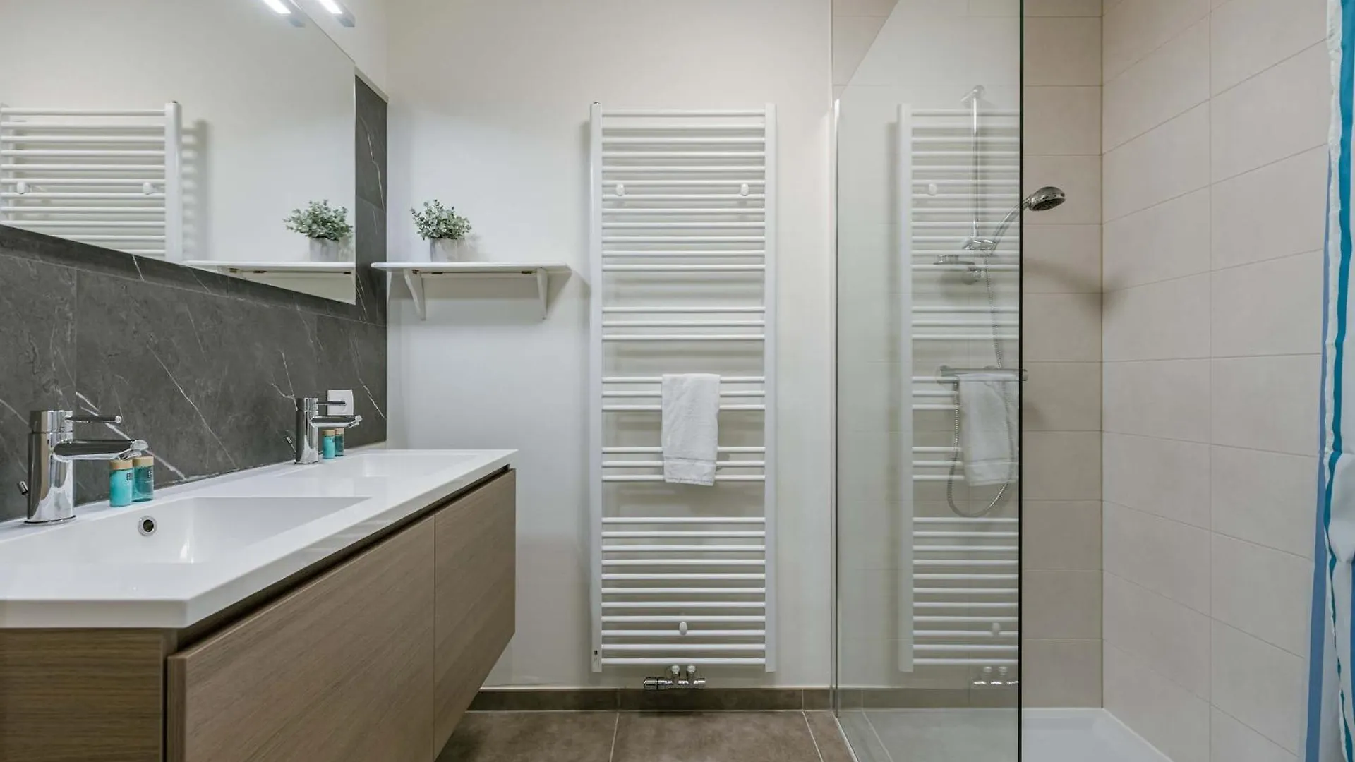 Huswell - A Luminous Apartment Near The Marina Ostende